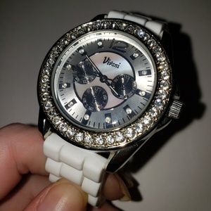 🌻 Silver And White Watch